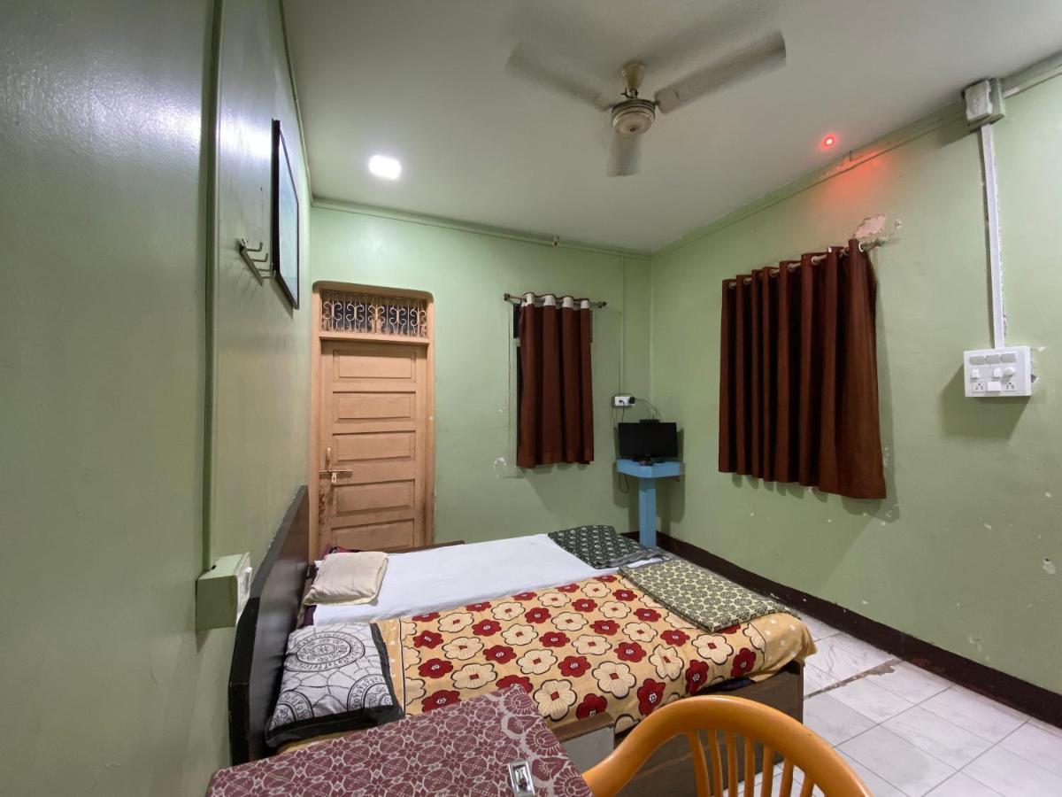 Muktai Lodge Солапур Екстериор снимка